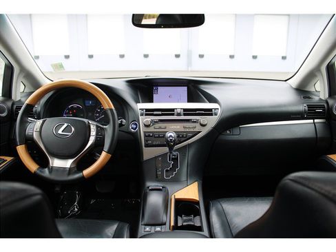 Used 2015 Lexus RX 450h AWD image 16