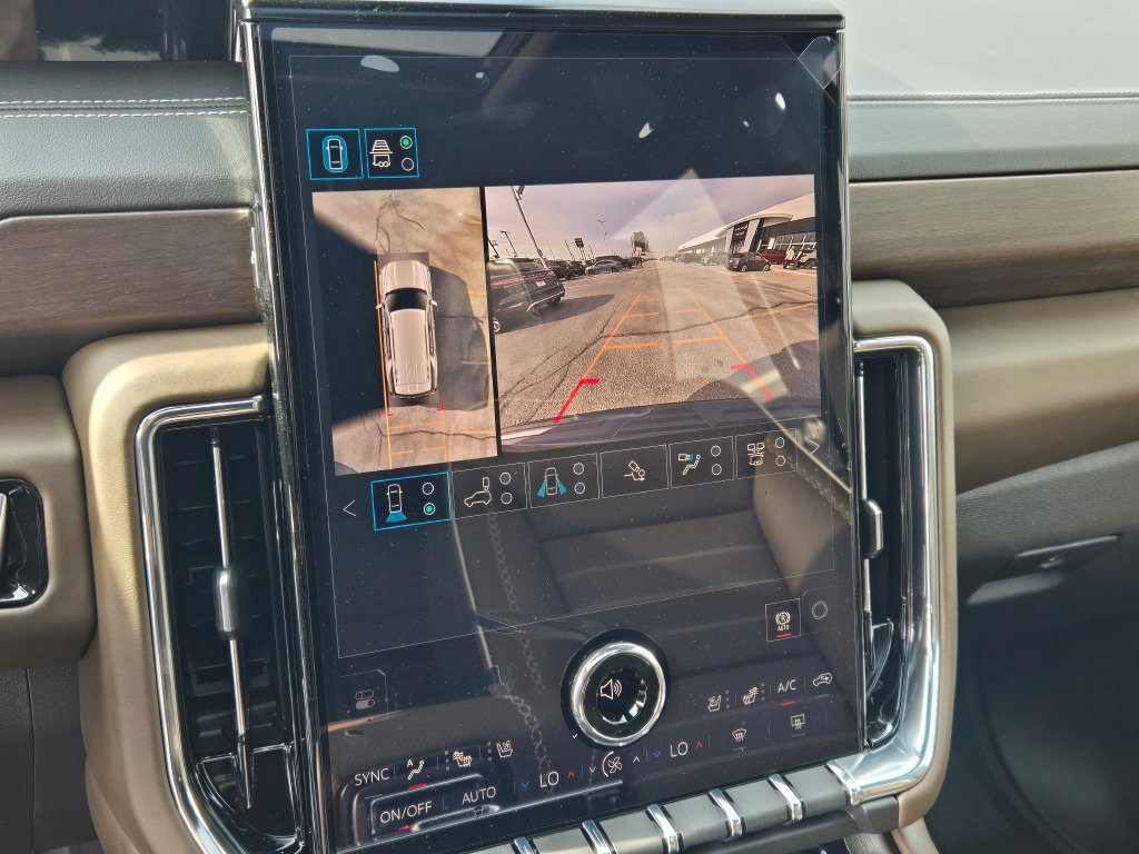 New 2027 GMC Yukon Denali Ultimate w/ LPO, Floor Liner Package AWD/4WD image 43