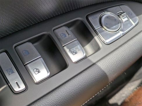 New 2026 Genesis G70 2.5T Prestige image 20