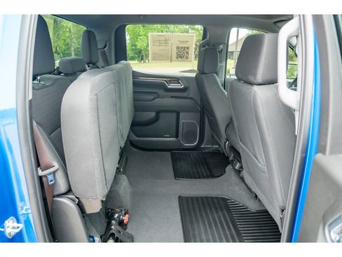Used 2023 Chevrolet Silverado 1500 RST w/ Z71 Off-Road Package AWD/4WD image 18