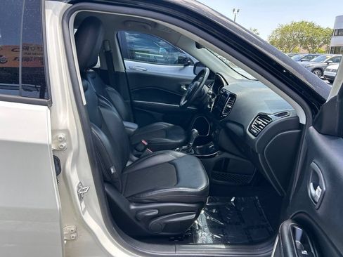 Used 2020 Jeep Compass Latitude FWD image 37