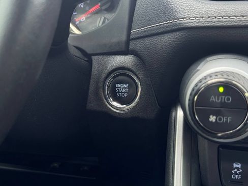 Used 2019 Toyota RAV4 XLE Premium FWD image 25