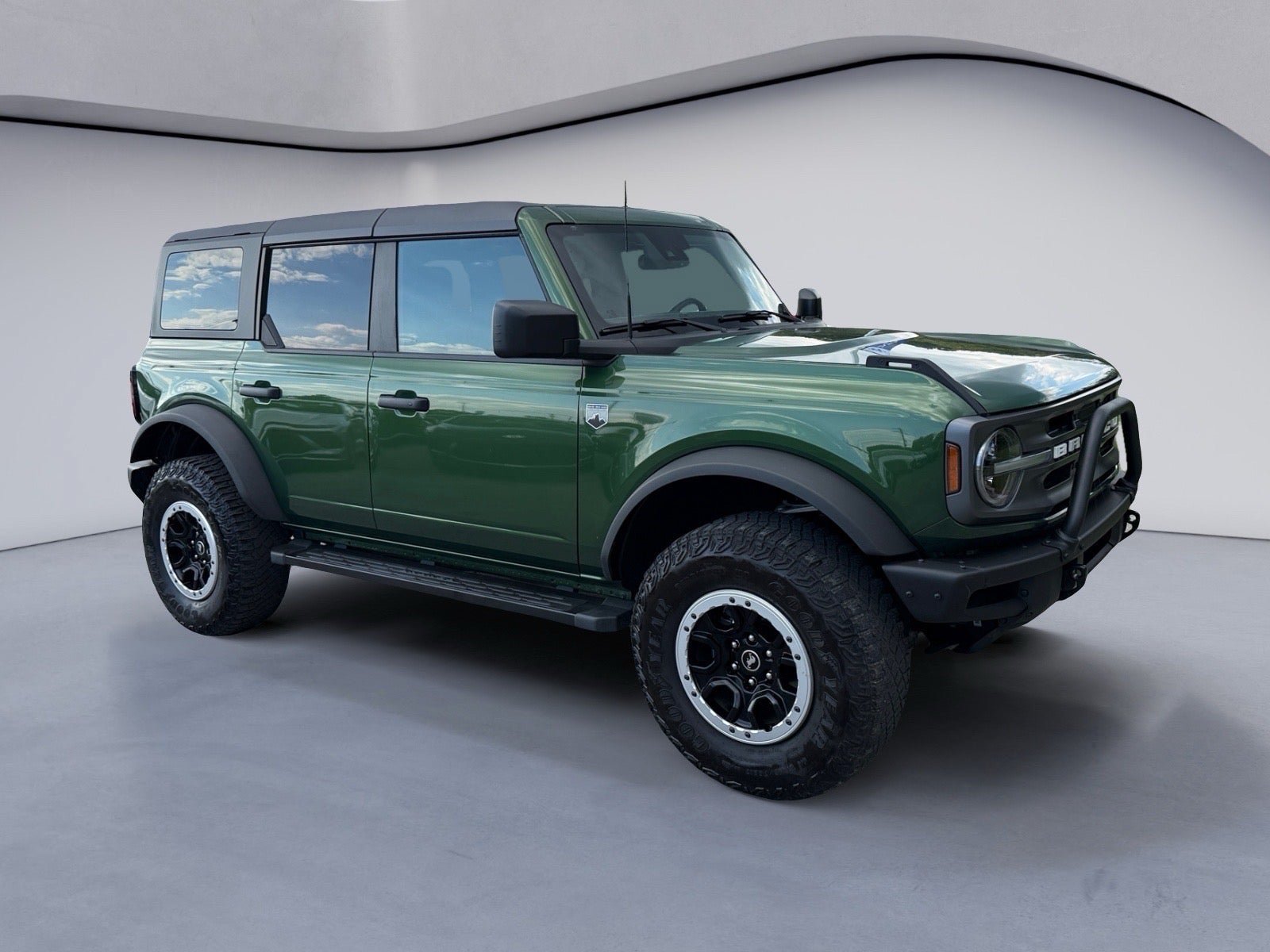 Used 2023 Ford Bronco Big Bend w/ Sasquatch Package AWD/4WD image 7
