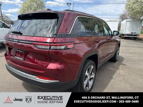Used 2024 Jeep Grand Cherokee Limited 4xe w/ Luxury Tech Group II AWD/4WD image 3