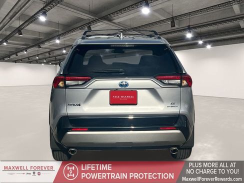 Used 2024 Toyota RAV4 SE image 15