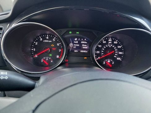 Used 2018 Kia Sedona EX FWD image 23