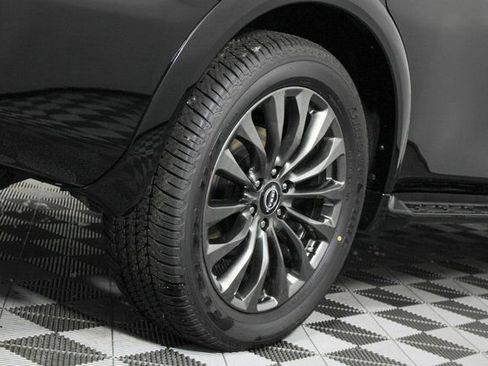 New 2024 Nissan Armada Platinum w/ Captain's Chairs Package image 12