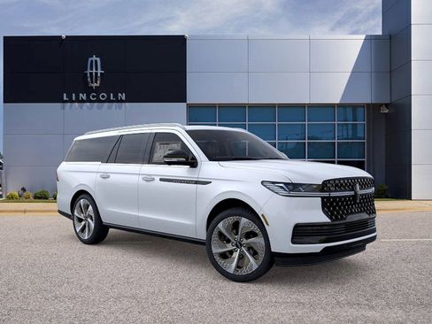 New 2026 Lincoln Navigator L Black Label AWD/4WD image 7