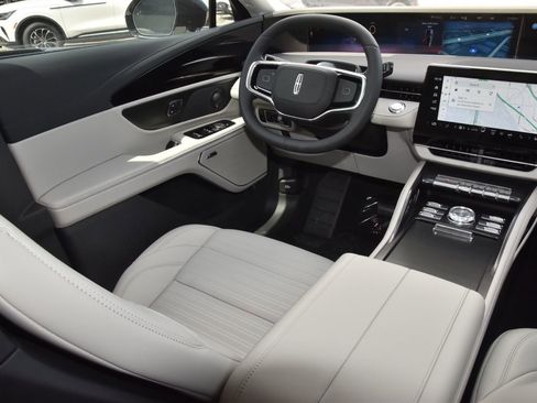 New 2026 Lincoln Nautilus Reserve AWD/4WD image 22