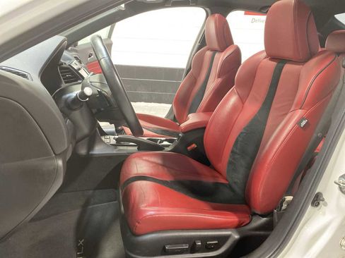 Used 2019 Acura ILX w/ Technology & A-SPEC Package image 11