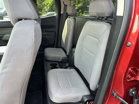 Used 2016 Chevrolet Colorado W/T w/ WT Convenience Package AWD/4WD image 12