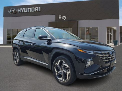 Certified 2023 Hyundai Tucson Limited AWD/4WD image 1