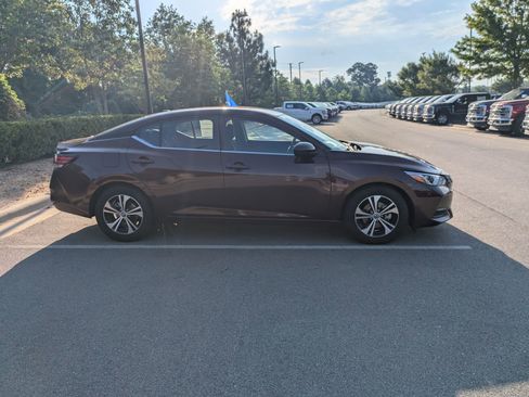 Used 2022 Nissan Sentra SV w/ All-Weather Package FWD image 3