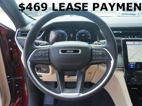 New 2025 Jeep Grand Cherokee Limited w/ Black Appearance Package image 25