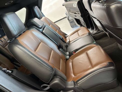 Used 2011 Ford Explorer Limited w/ 302A Rapid Spec Order Code image 24