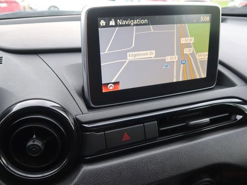 Used 2017 MAZDA MX-5 Miata Club image 31