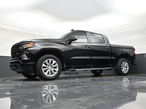 Used 2023 Chevrolet Silverado 1500 Custom image 20