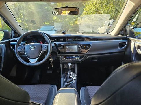 Used 2016 Toyota Corolla S FWD image 18