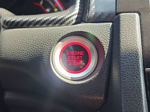 Used 2021 Honda Civic Type R Limited image 19