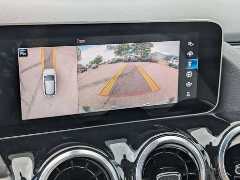 Certified 2021 Mercedes-Benz GLA 250 4MATIC image 17