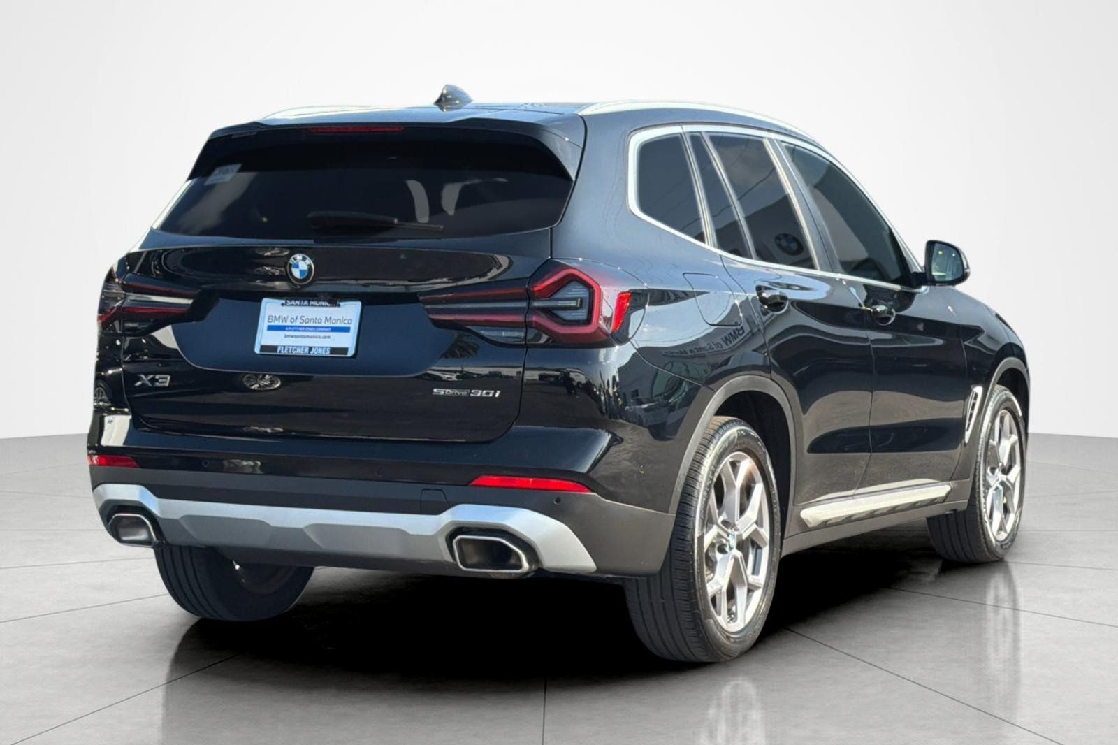 Used 2024 BMW X3 sDrive30i w/ Convenience Package RWD image 5