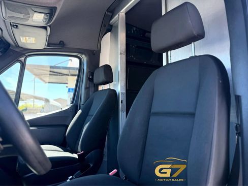Used 2019 Mercedes-Benz Sprinter 170 image 20