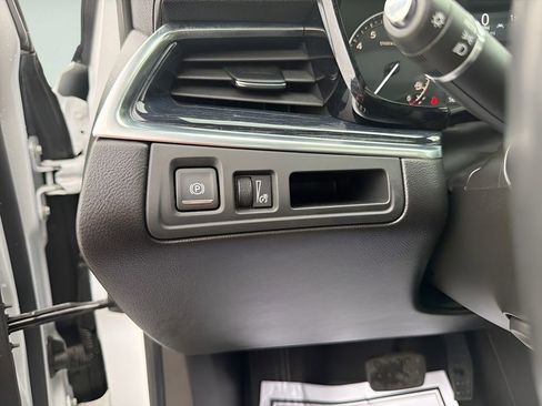 Used 2024 Cadillac XT5 Premium Luxury image 25