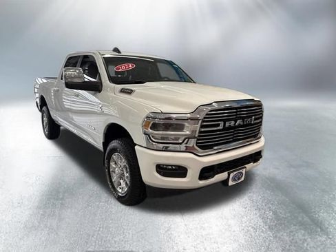Used 2024 RAM 2500 Laramie AWD/4WD image 13