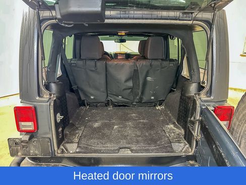 Used 2018 Jeep Wrangler Unlimited Rubicon w/ Connectivity Group AWD/4WD image 6