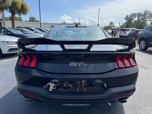 Used 2024 Ford Mustang GT RWD image 6