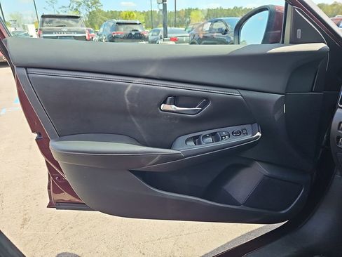 Used 2023 Nissan Sentra SV image 30