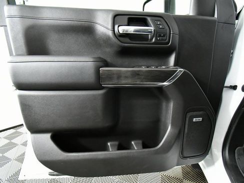 Used 2020 Chevrolet Silverado 1500 LTZ w/ LTZ Plus Package image 21