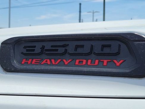 Used 2020 RAM 3500 Big Horn w/ Level 2 Equipment Group AWD/4WD image 9