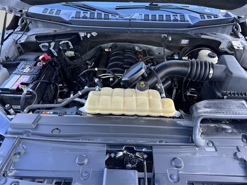 Used 2020 Ford F150 Lariat image 9