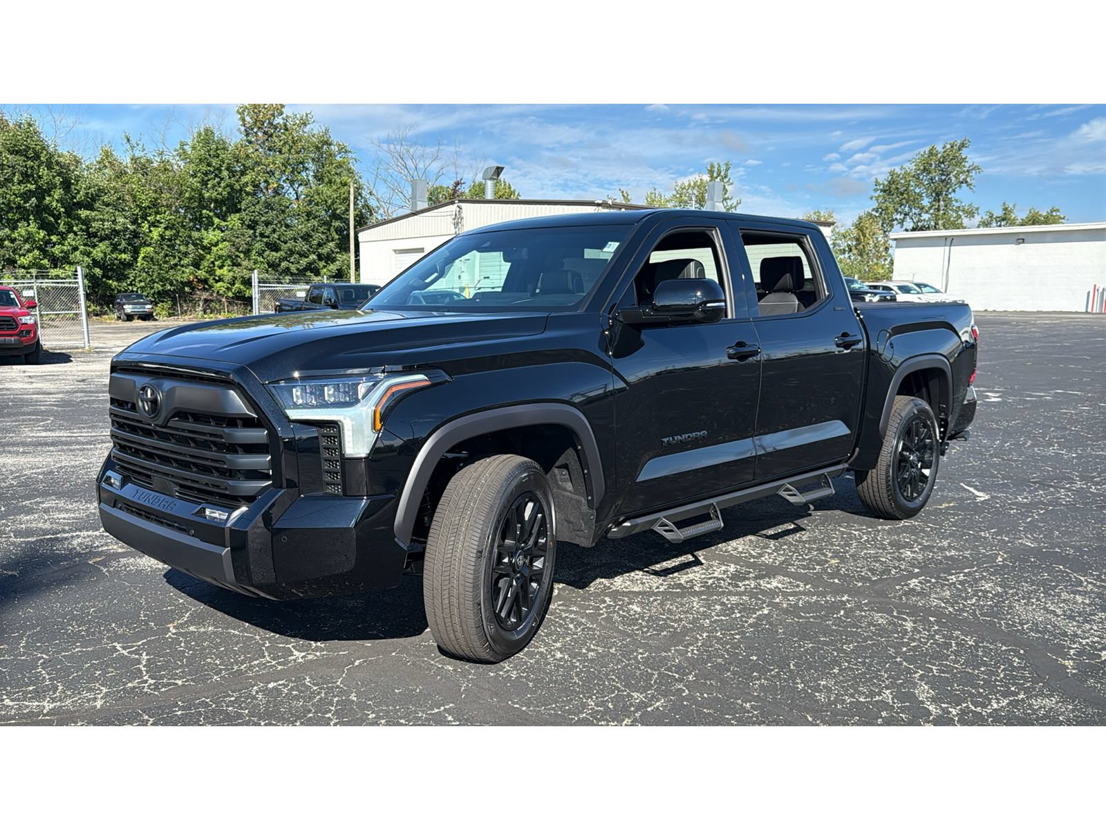 New 2026 Toyota Tundra Limited AWD/4WD image 3