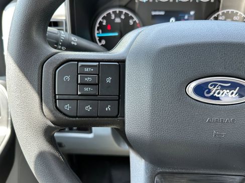 New 2026 Ford F250 XL w/ XL Chrome Package RWD image 24