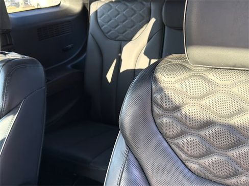 Used 2022 Hyundai Palisade Calligraphy image 19