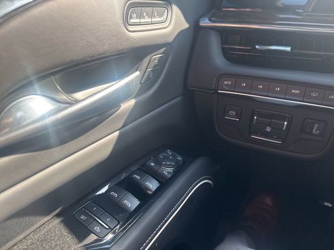 Certified 2024 Cadillac Escalade Sport Platinum w/ LPO, ONYX Package AWD/4WD image 14
