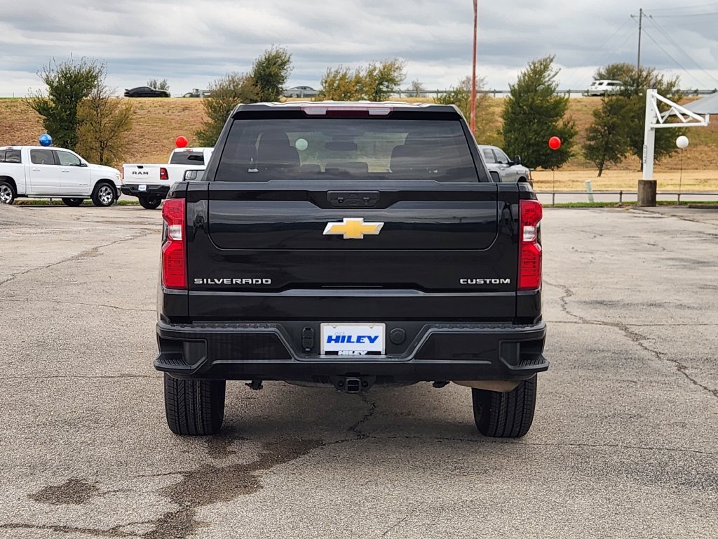 Used 2024 Chevrolet Silverado 1500 Custom RWD image 6