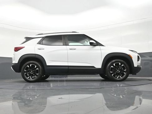 Used 2023 Chevrolet TrailBlazer LT w/ Convenience Package AWD/4WD image 28