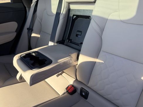 New 2026 Volvo XC60 B5 Plus w/ Protection Package Premier image 13