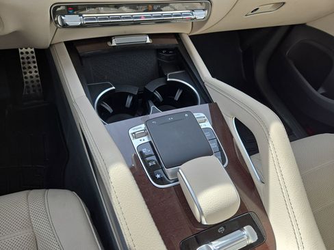 Used 2020 Mercedes-Benz GLS 580 4MATIC image 22