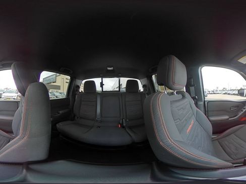 Used 2026 Nissan Frontier PRO-4X AWD/4WD image 42
