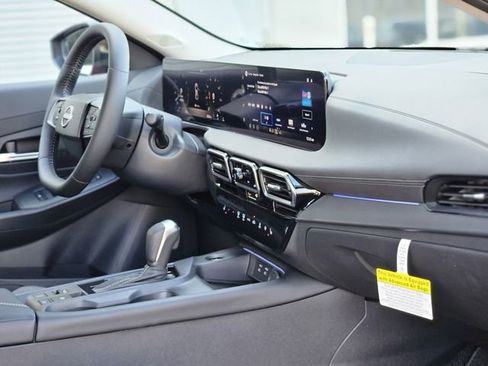 New 2026 Nissan Sentra SV w/ SV Convenience Package FWD image 12