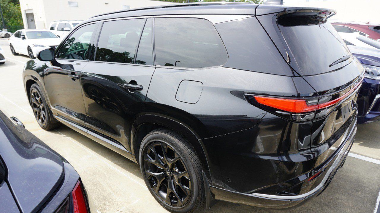 Certified 2024 Lexus TX 500h AWD w/ Technology Package image 7