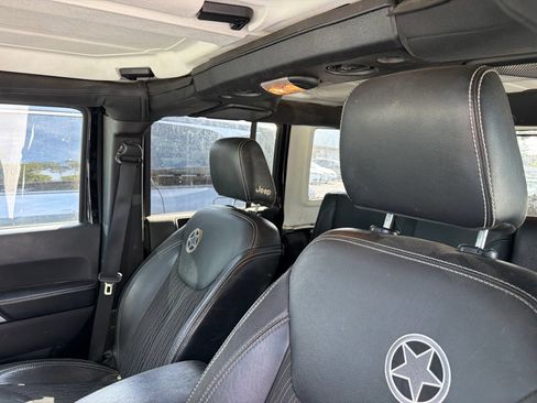Used 2015 Jeep Wrangler Unlimited Sport AWD/4WD image 6