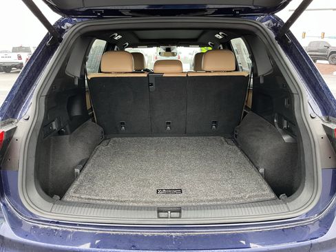 Used 2022 Volkswagen Tiguan SE image 5