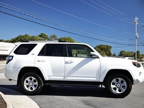 Used 2024 Toyota 4Runner SR5 Premium image 10