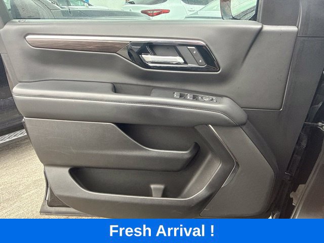 Used 2025 Chevrolet Tahoe LS RWD image 13