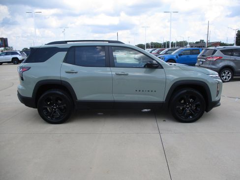 Used 2025 Chevrolet Equinox LT w/ Midnight Edition AWD/4WD image 8